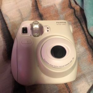 fujifilm instant camera